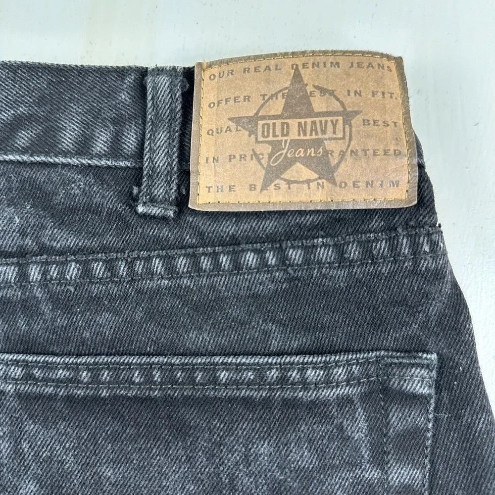 Old Navy examine photos